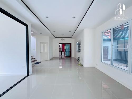 ขายบ้านเดี่ยวรีโนเวทใหม่ หมู่บ้าน ชัยพฤกษ์ วัดลาดปลาดุก ติดถนนใหญ่ ใกล้เซ็นทรัลเวสเกต 5