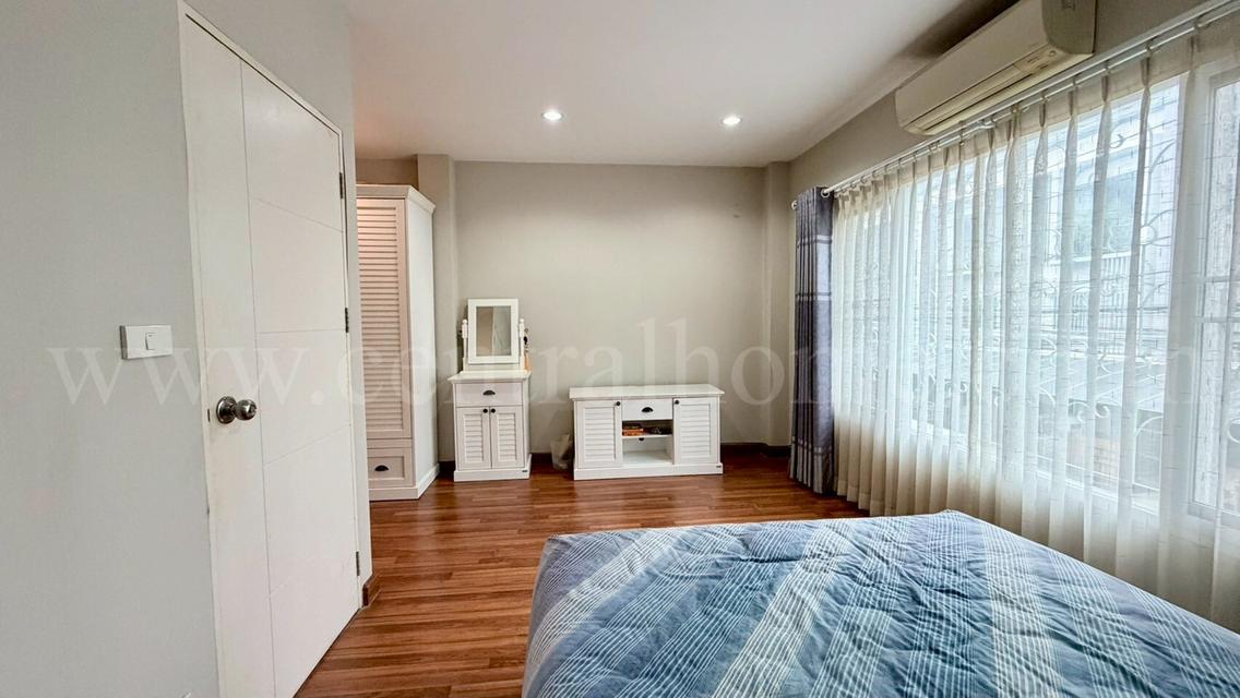 ทาวน์โฮม 3 ชั้น ดิ เอ็กซ์คลูซีฟ แคราย - งามวงศ์วาน หลังริม 12