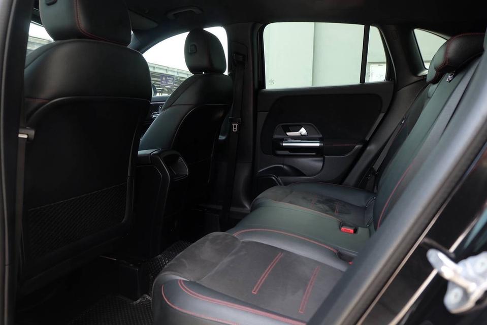 🔥 ตัว Rare Item! GLA200 AMG สีดำ ปี 22 ฝาท้ายไฟฟ้าแท้โรงงาน รูปที่ 6