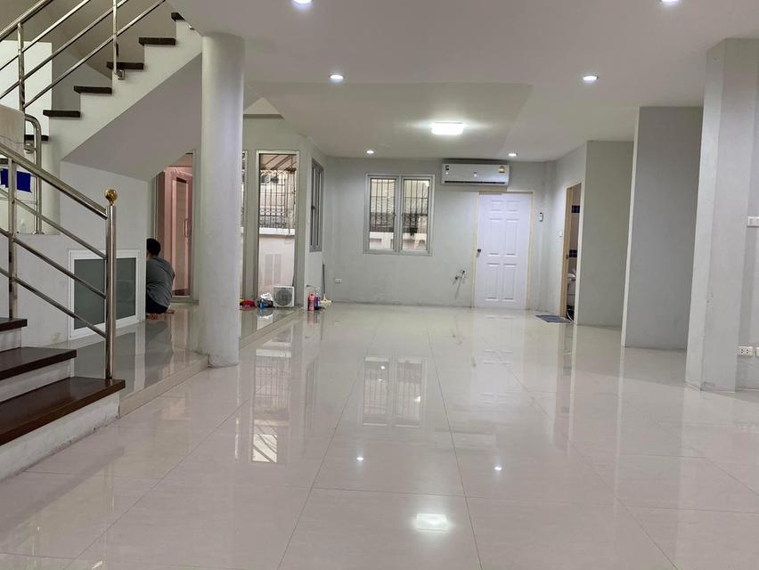 ให้เช่าบ้านเดี่ยว 2ชั้น หมู่บ้านอารีน่าการ์เดนท์ อ่อนนุช 44 กว้างขวาง เล่นระดับ เปิดโล่งสไตล์โมเดิร์น 15