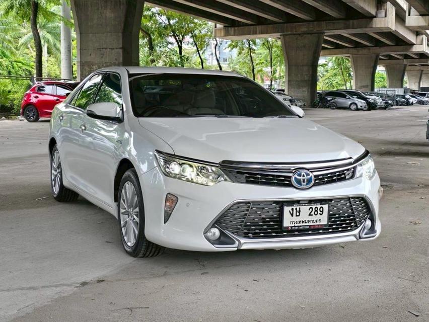 Toyota Camry 2.5Hybrid ปี16