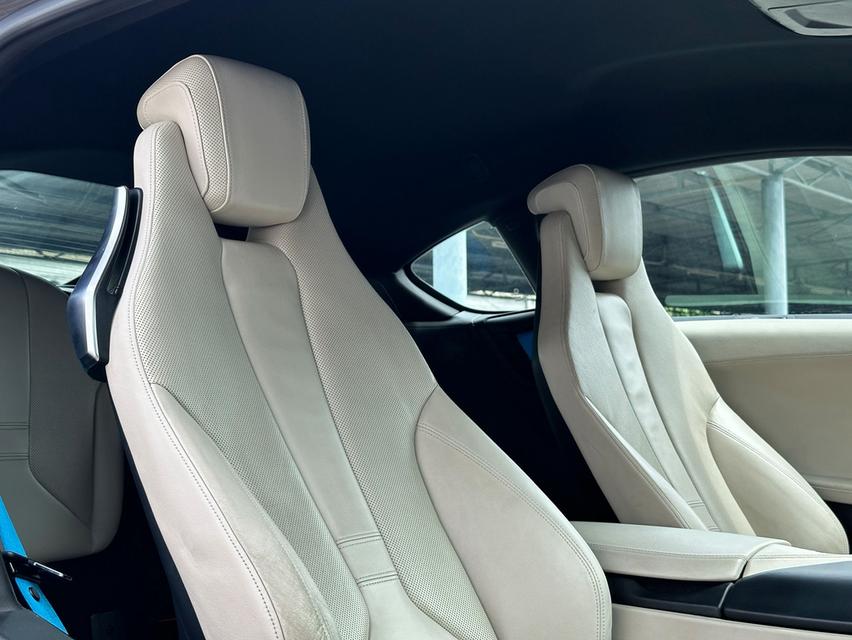 BMW i8 Sport Plug-in Hybrid ปี 2014 รูปที่ 11