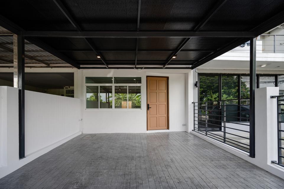 ให้เช่า ทาวน์โฮม Onyx Home นาคนิวาส 48 4 นอน 5 น้ำ 3 ชั้น 24.9 ตรว. 206 ตร.ม. 2