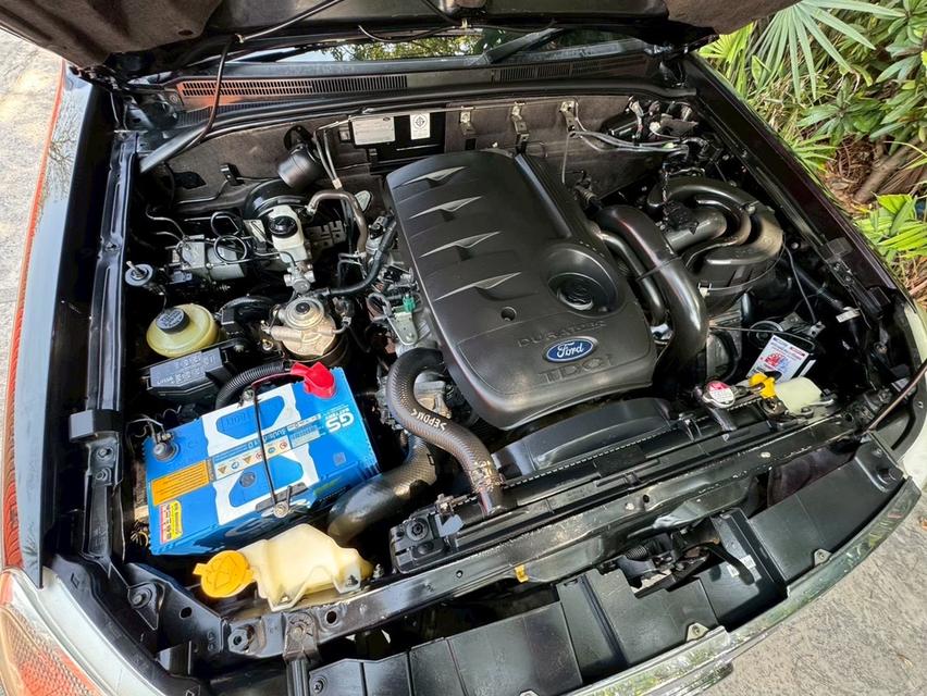 Ford Everest 2.5 LTD 2011 AT สีดำ รูปที่ 13