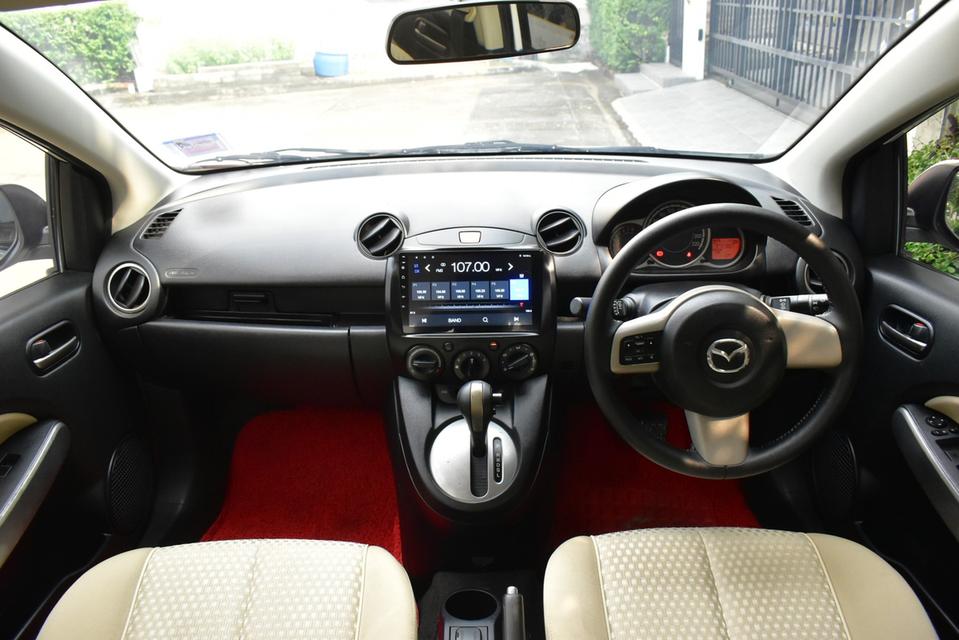 Mazda 2  1.5 Spirit ปี 2012 สีขาว  ออโต้ เบนซิน ไมล์ 9x,xxx km. 9