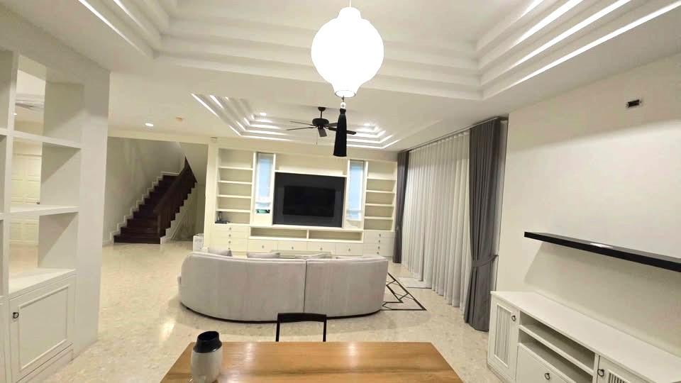 ✨ ให้เช่า Pool Villa หรู 2 ชั้น 4 นอน 5 น้ำ เพียง 88,000.-/เดือน (Full Service!) 🏊‍♂️ 16