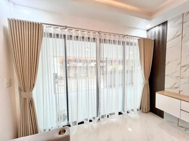 ขายบ้านสวยพร้อมอยู่ น้ำไม่ท่วม หลังคา ไม่รั่ว ขายพร้อมเฟอร์นิเจอร์และบิ้วอินพิกัด ซอยเนินพลับหวาน หมู่บ้านฉัตรแก้ว 9 4