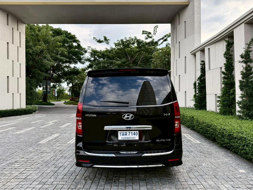 Hyunda H1 2.5 Elite ปี 18 4