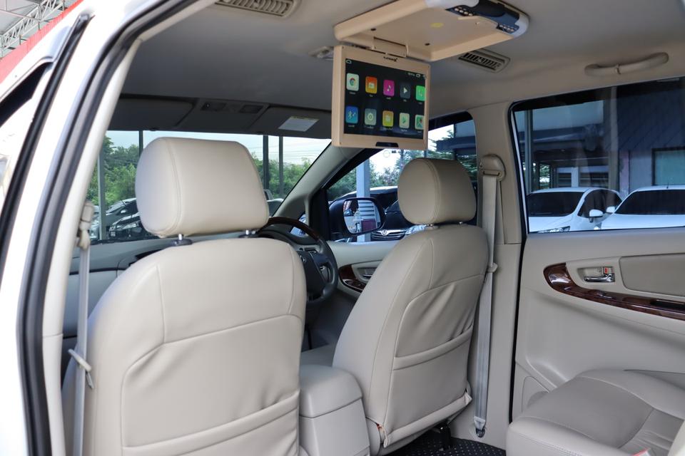 TOYOTA INNOVA 2.0 V 2013 17