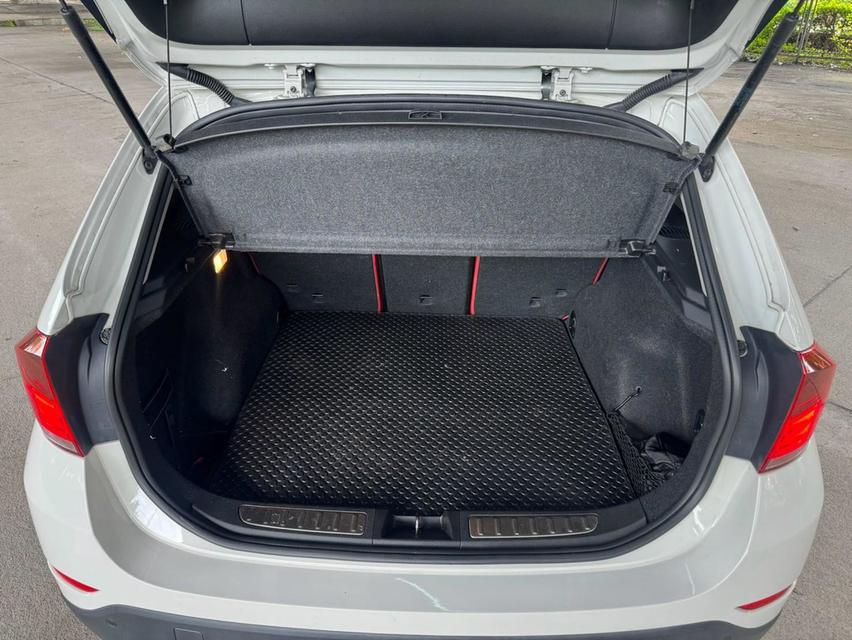 🚗 2015 BMW X1 2.0 sDrive18i Sport AT รูปที่ 18
