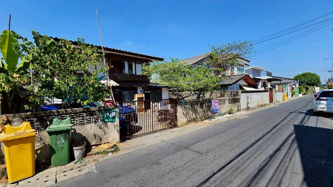 ขายที่ดินพร้อมบ้านครึ่งปูนครึ่งไม้ ทำเลทองดอนเมือง ซอยช่างอากาศอุทิศ 10  เนื้อที่  54.3 ตรว. 4