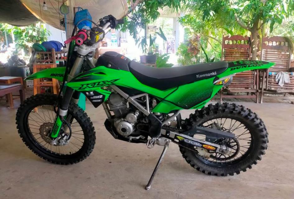 ขาย Kawasaki KLX สีเขียว 2