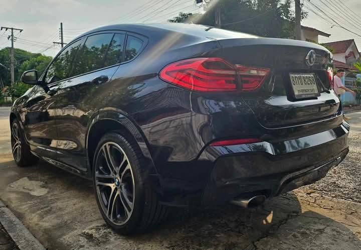 BMW X4 สีดำ ปี 2017 5