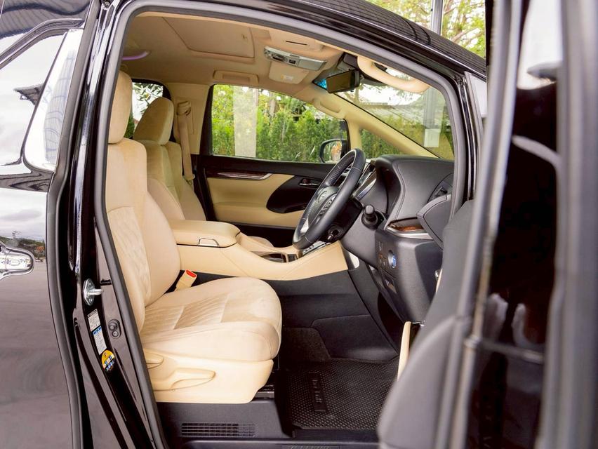 Toyota Vellfire 2.5 HYBRID X E-Four ปีจด 2020 19
