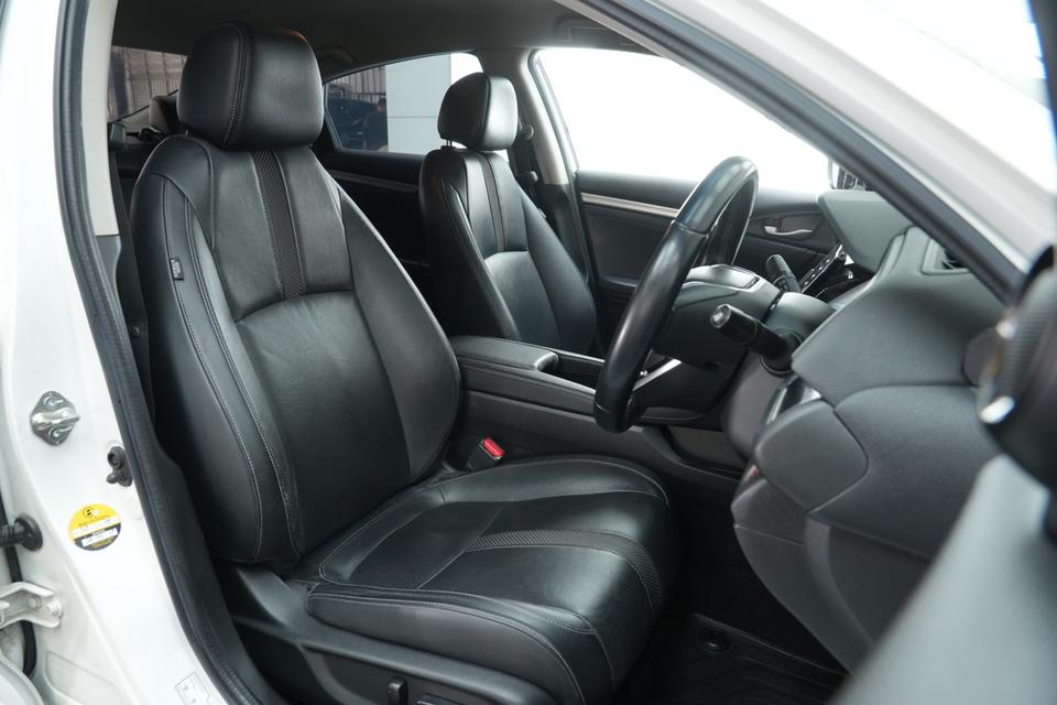 2020 HONDA CIVIC FC 1.8 EL i-VTEC สีขาว เลขไมล์ 117231 กม. 12