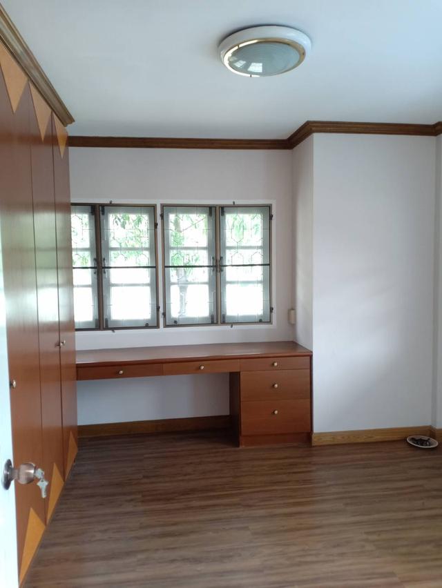 บ้านเดี่ยว 2 ชั้น 3 ห้องนอน 2 ห้องน้ำ 1 ห้องทำงาน 6
