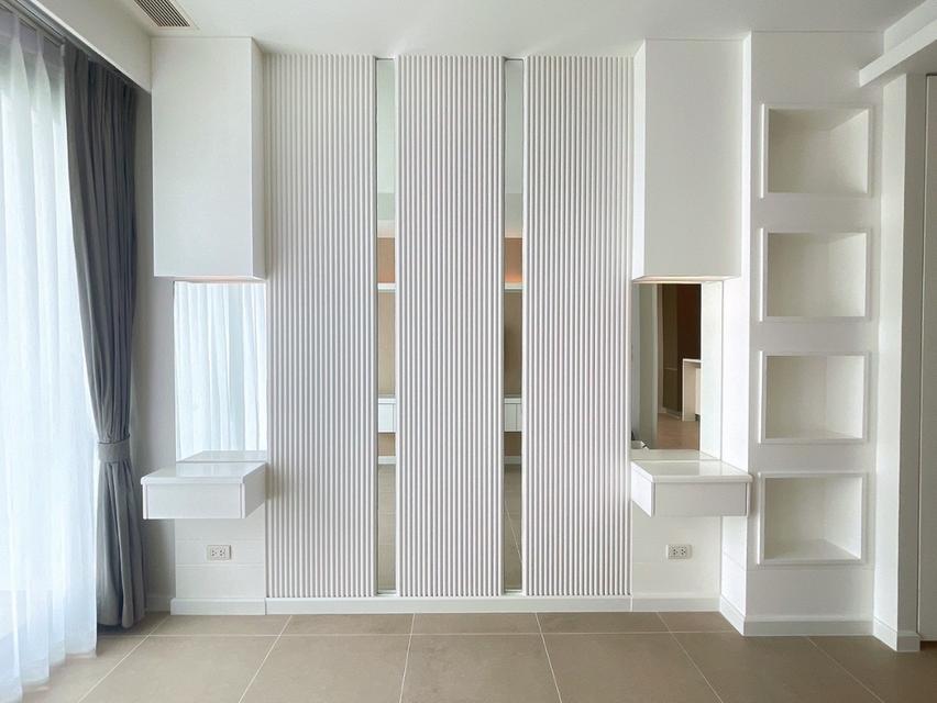 The River Condominium 11