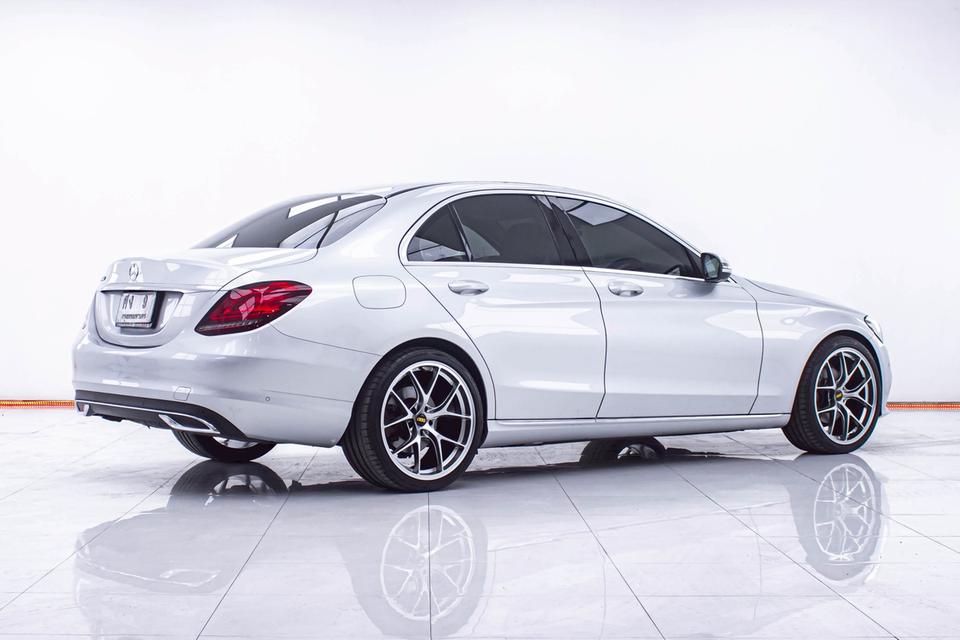 BENZ C220D 2.0 AVANTGARDE AT 2021C-Class ดีเซล ตัวท็อป Avantgarde โฉม W205 LCI รูปย่อยที่ 3