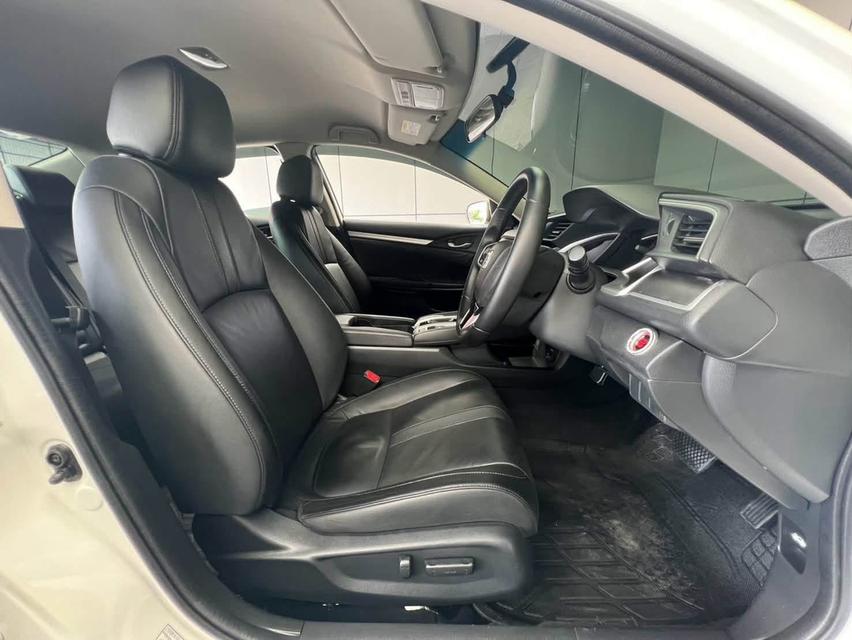 Honda Civic 1.8El ปี17 รูปที่ 13