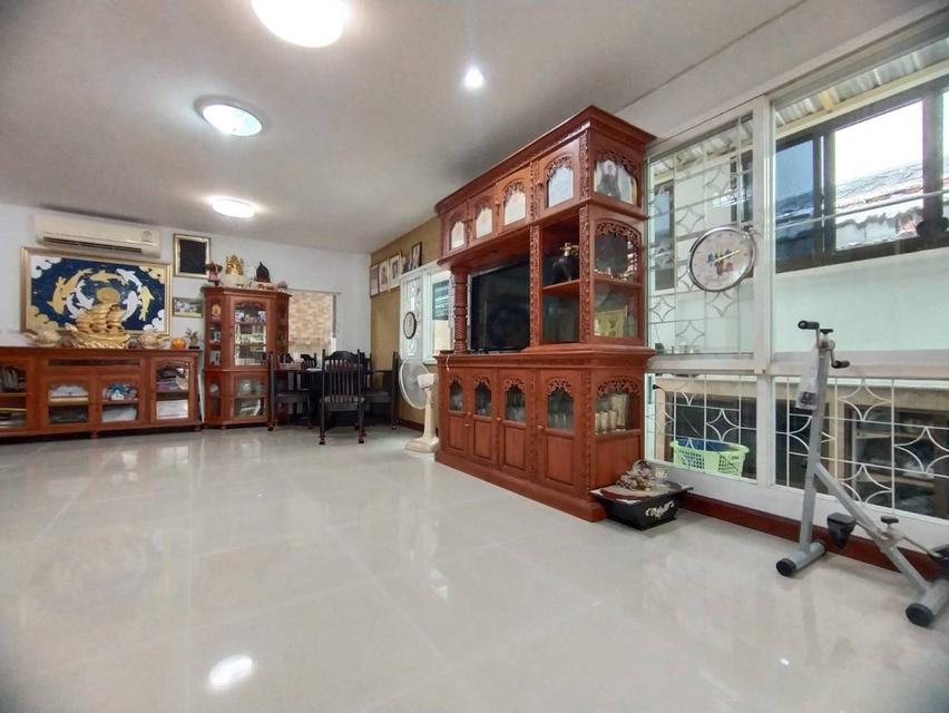 ขายทาวน์โฮม หลังมุม พื้นที่กว้าง สภาพดีพร้อมอยู่***@Home รามอินทรา-คู้บอน 13*** 10