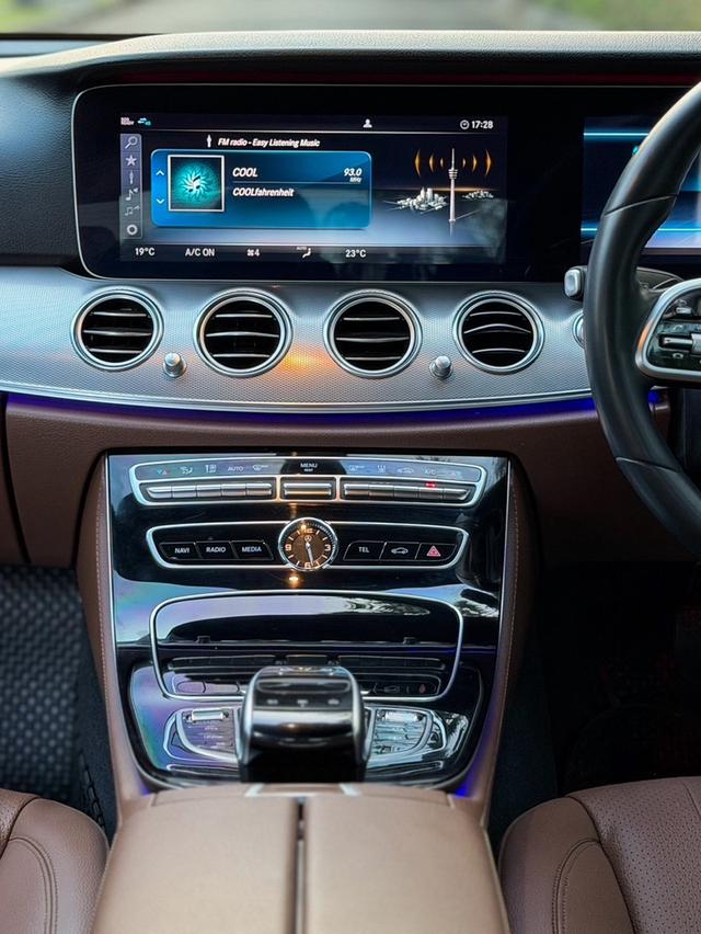 รหัสรถ AVA1315 🏆 Benz E350e Avantgarde Plug-in ปี 2020 W213 รูปที่ 10