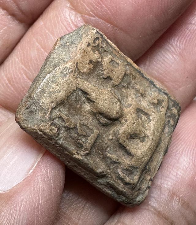 พระเนื้อดิน พิมพ์พระเจ้าห้าพระองค์ หลวงปู่ทอง วัดราชโยธา 3