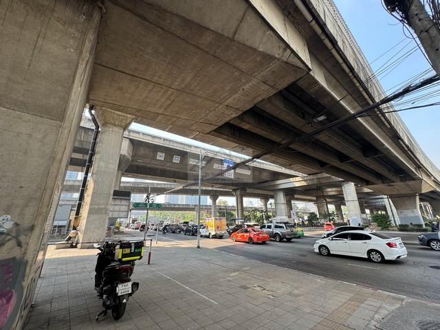 ให้เช่า อาคาร สำนักงาน ริมถนนใหญ่ อโศกดินแดง ใจกลางเมือง ใกล้ MRT พระราม 9 และเพชรบุรี  3