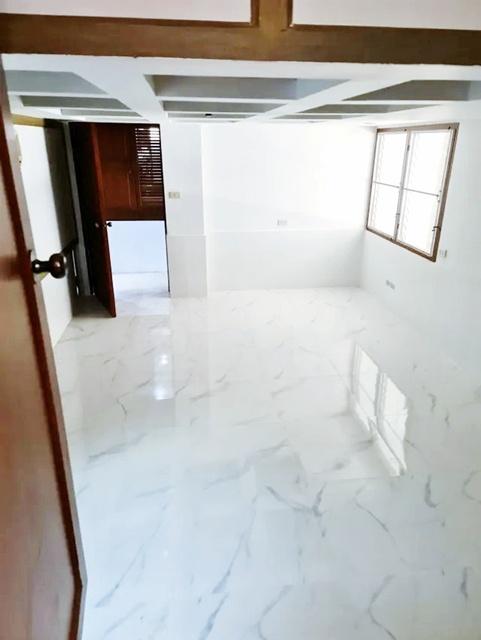 ลาดพร้าว 38-48 รัชดา MRTภาวนา 150ม. 5นอน ให้เช่าคฤหาสน์หลังใหญ่ 2 ชั้นสุดหรู พื้นที่เท่ากับบ้านเดี่ยว 3หลัง 150 ตร.วา. 4 5