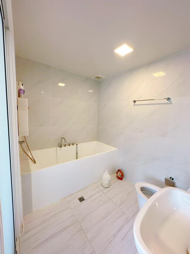 ปล่อยเช่า ทาวน์โฮมพร้อมอยู่ เฟอร์ครบลาดกระบังซอย3 6