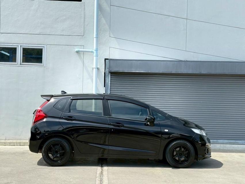 Honda Jazz 1.5S 2018🔥ลดราคา🔥 จากราคาเดิม 368,000 บาท เหลือเพียง 348,000 บาท 3