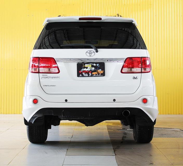 2007 Toyota Fortuner 3.0 TRD 4WD AT สีขาว รูปที่ 7