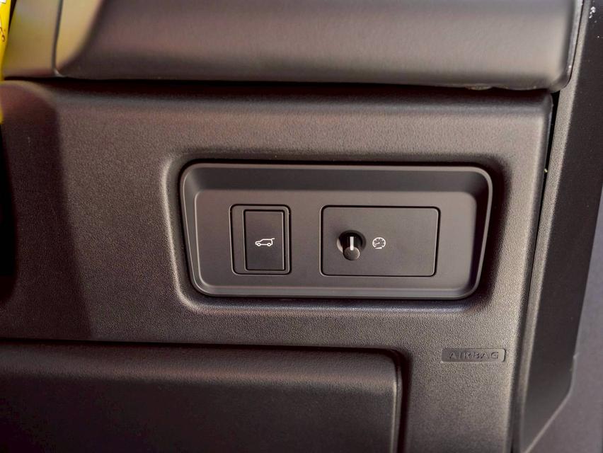 Land Rover Discovery 2.2 Sport ปี 2016 18