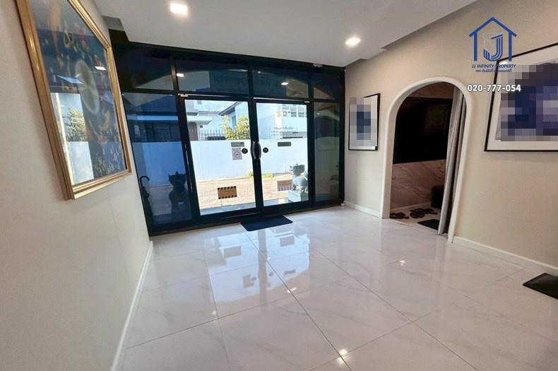 ขายโฮมออฟฟิศ 2 ชั้น 96 ตารางวา  ซอยพัฒนาการ 31/1 ใกล้ทางด่วนศรีรัช ,Airport Rail Link 3