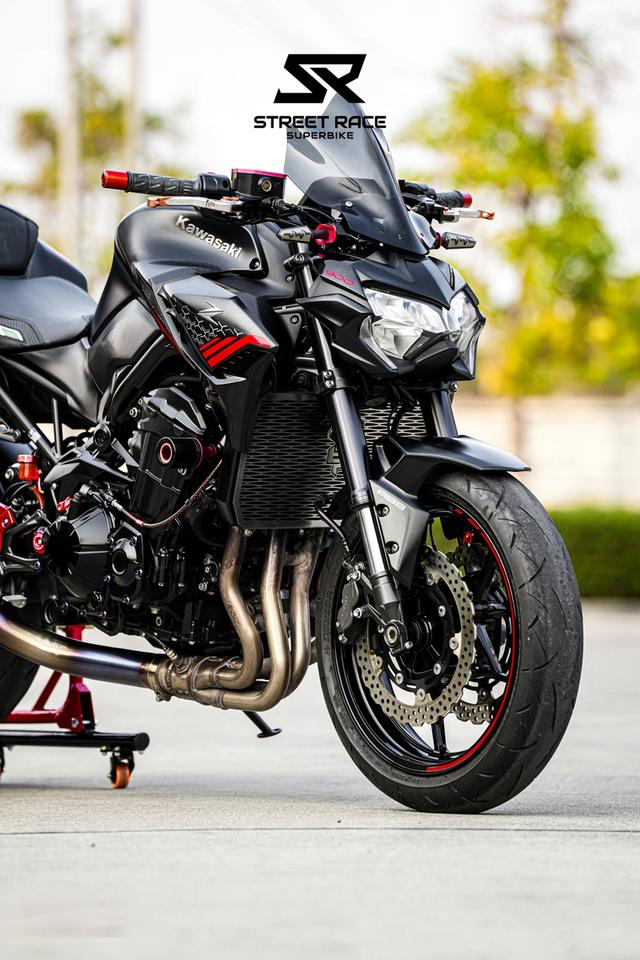 2020 Kawasaki Z900 Stealth Black 4