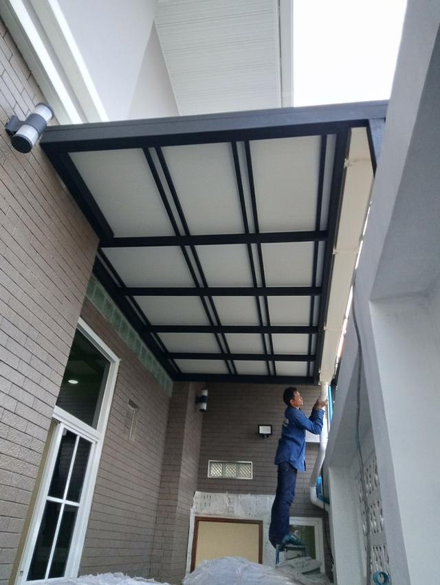 ต่อเติมหลังคา กันสาด แบบครบวงจร รูปย่อยที่ 3