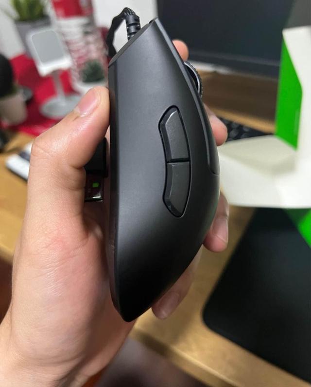 เมาส์ Razer Deathadder V3 4