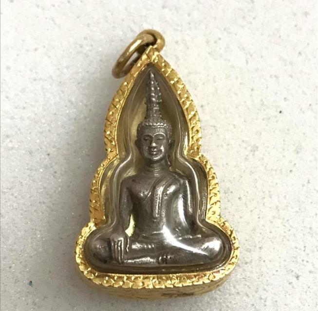 พระพุทธเลี่ยมทอง