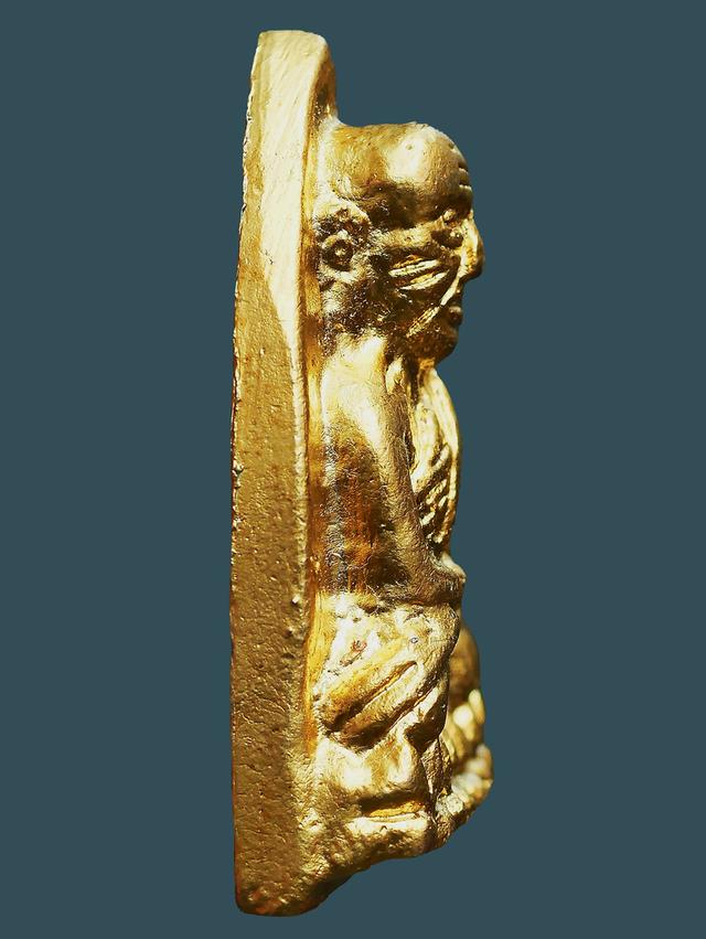 หลวงปู่ทวดเตารีด A วัดช้างให้ ปี 2505....เก่า เดิมๆ 3