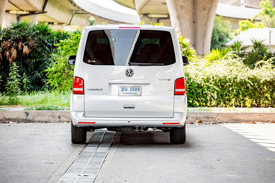 VOLKSWAGEN CARAVELLE 2.0 TDI ดีเซล 2013 สีเทา ประตูไฟฟ้า รูปที่ 6