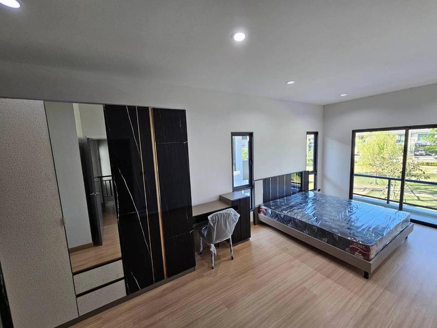 ให้เช่าบ้านเดี่ยวสองชั้น สารภี เชียงใหม่ ใกล้ตลาด โรงเรียนนานาชาติ บ้านในโครงการพร้อมคลับเฮ้าส์สระว่ายน้ำ 2