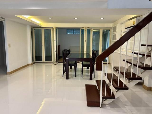 ให้เช่าบ้านเดี่ยว ย่านพระราม 9 ซอย 43 ใกล้ The Nine Center Rama 9 เหมาะสำหรับอยู่อาศัย หรือทำ Home Office พร้อมเฟอร์นิเจอร์ครบ 5
