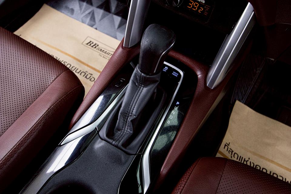 รหัสรถ 5B510 COROLLA CROSS 1.8 HYBRID PREMIUM SAFETY SUNROOF 13