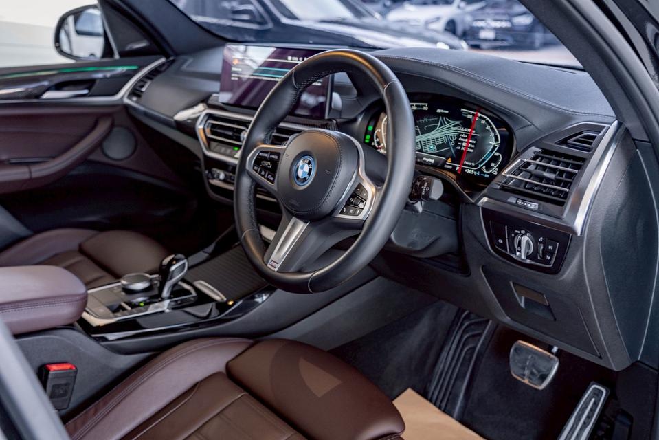 รหัสรถ NP8371 รุ่นรถ : BMW X3 XDRIVE30e M SPORTปีรถ : 2023 รูปที่ 15