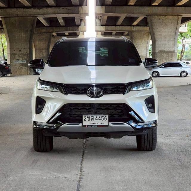 🔥ฟรีดาวน์ รถสวยมือเดียว ตัวท๊อปสุด รถเดิมๆ น๊อตไม่ขยับ Toyota Fortuner 2.8 LEGENDER BLACK TOP 4WD AT ปี 2022 2