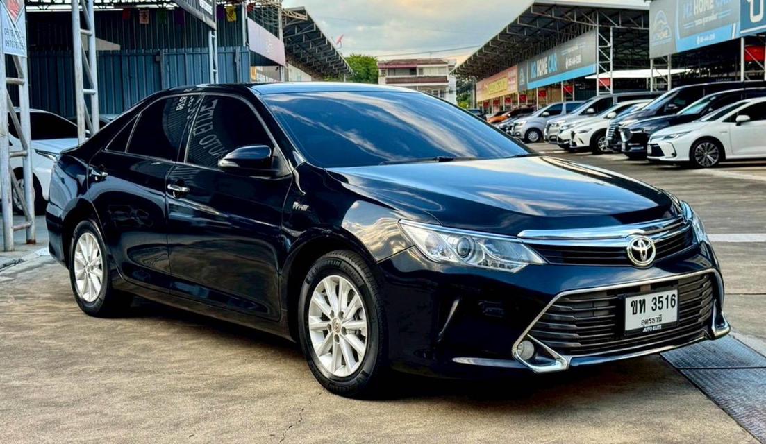 Toyota Camry 2.0G ปี16