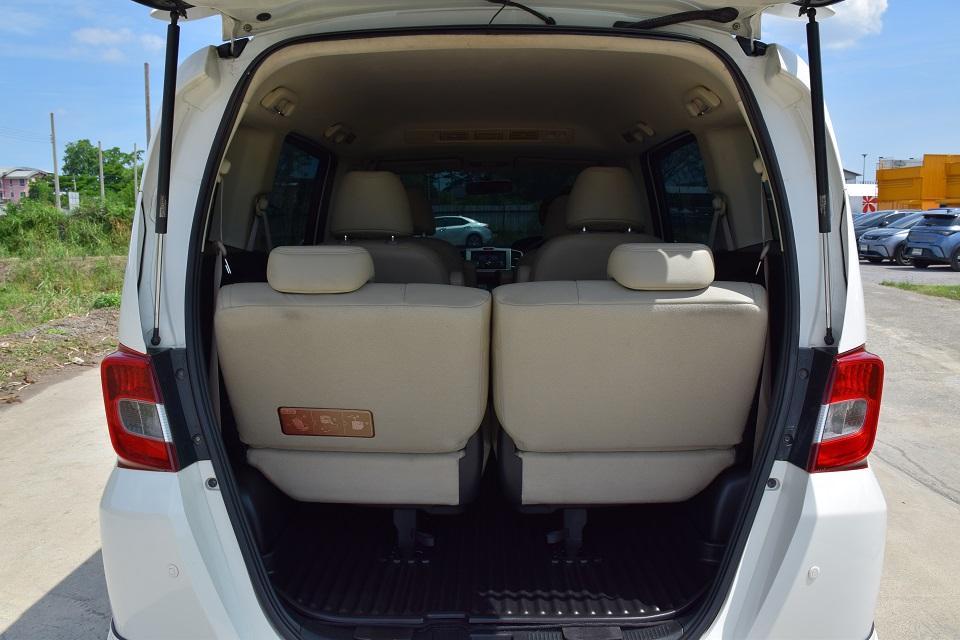 ปี2014 สวยพร้อมใช้ในฉบับครอบครัว HONDA FREED1.5E ออโต้ แอร์หลังคาแล้วไมเนอร์เช้น เบาะหนังแท้ กุญแจรีโมทล้อแม็กชุดแต่งรอบคันCD ABS AIRBAG โทร0957401229 รูปที่ 15