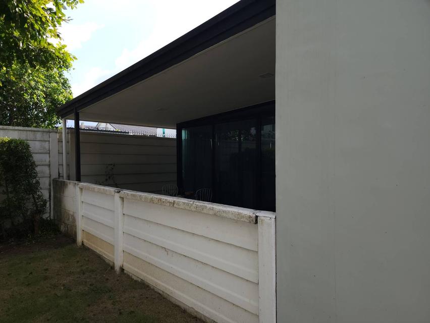 หมู่บ้าน เดอะคัลเลอร์วงแหวน รามอินทรา2 ซ.สุเหร่าคลองหนึ่ง 15 บางชัน คลองสามวา กทม. ขนาด 25.90\ตารางวา 3นอน 2ห้องน้ำ เตียง +แอร์ 2ห้องนอน พร้อมต่อเติ 5