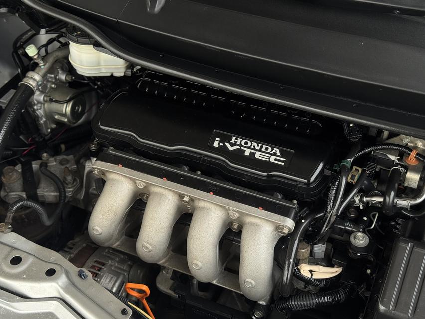 HONDA JAZZ GE 2011 AUTO IVTEC 19