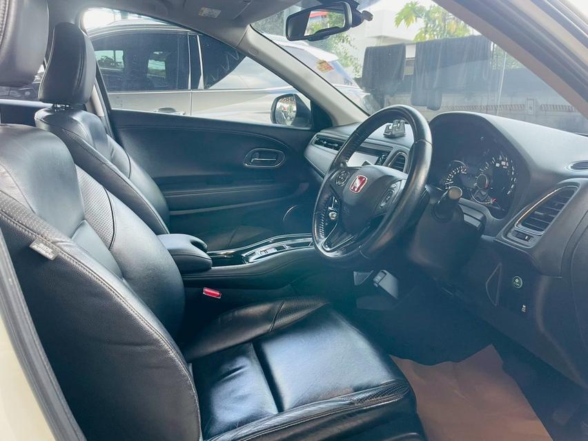 HONDA HRV 1.8 EL SUNROOF ปี 16. 12