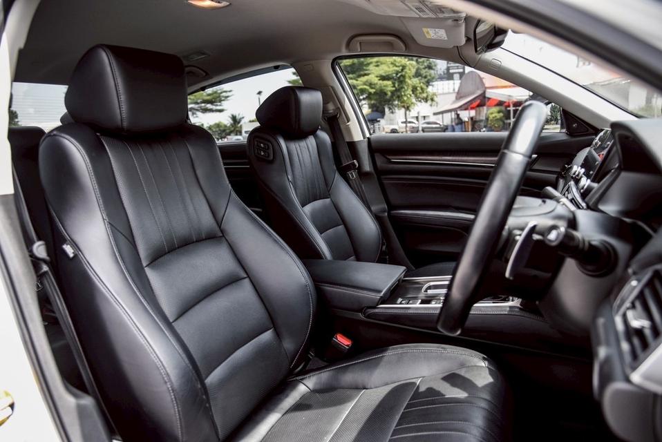 รหัสรถ CBL7117 Honda Accord 2.0 Hybrid AT 2020 8